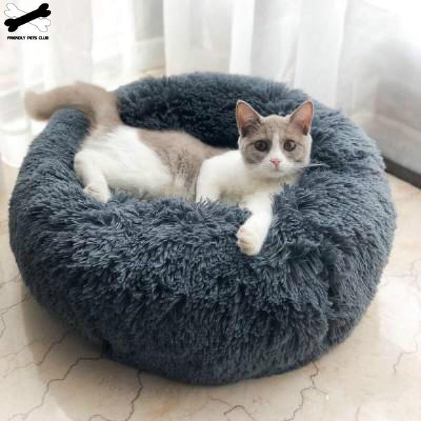 Cat Bed white three-quarter view TPS