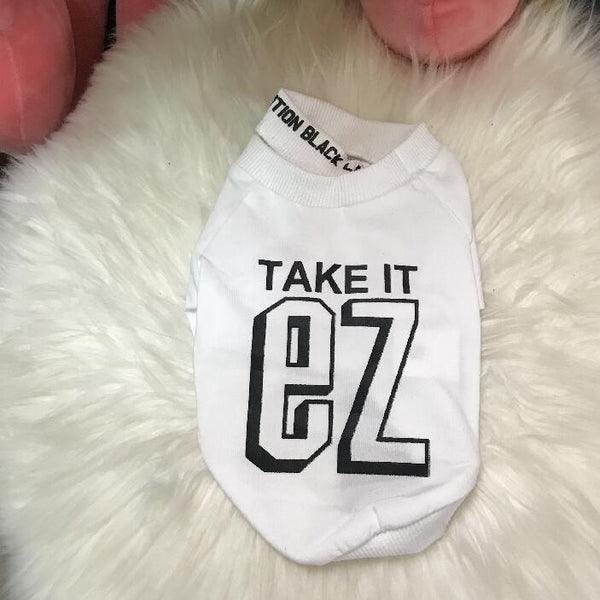 Dog Sweater white texture close-up TPS